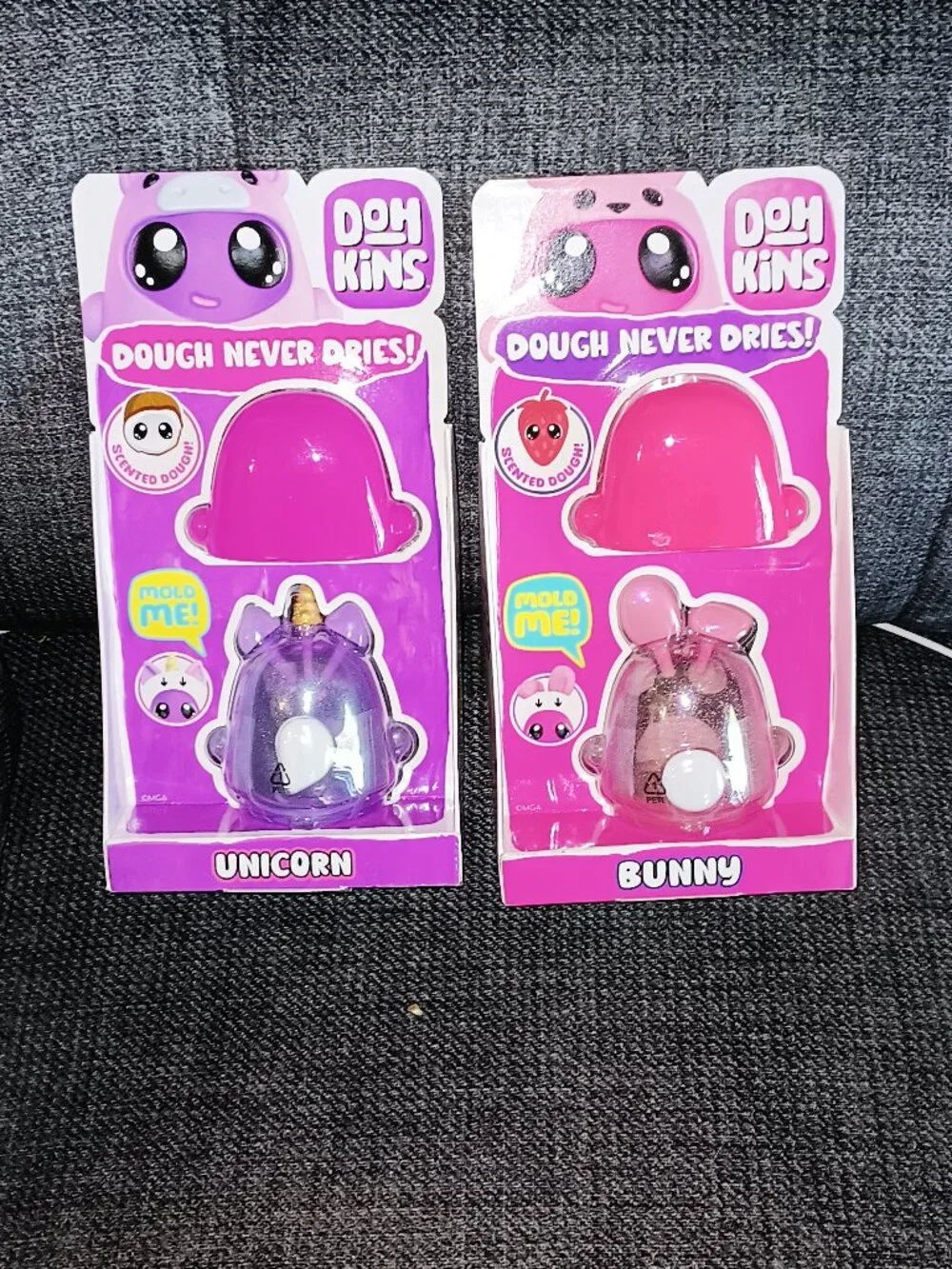 NEW 2 PK DohKins Character Single Pack Scented Dough that Never Dries